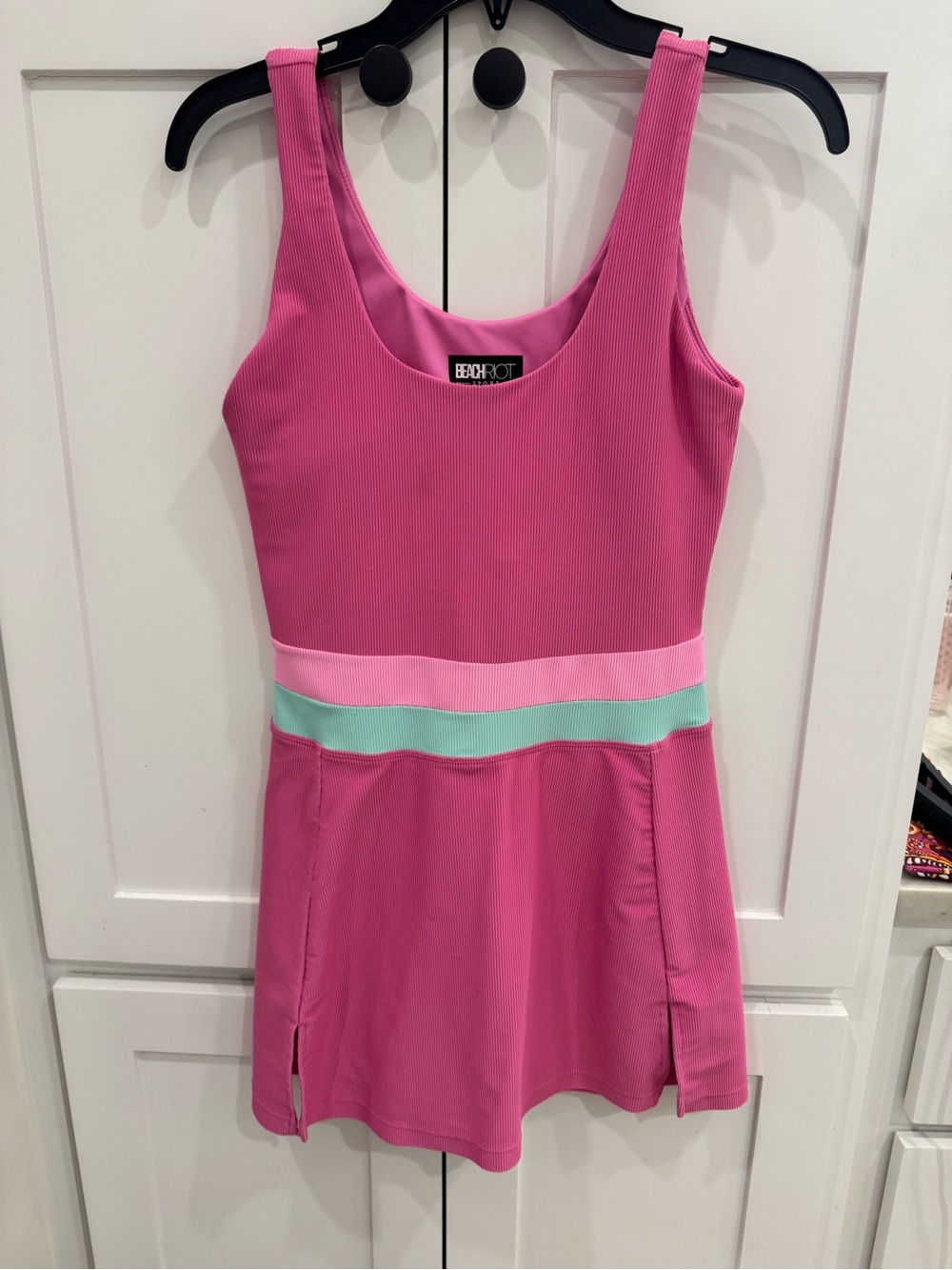 beach riot athletic dress